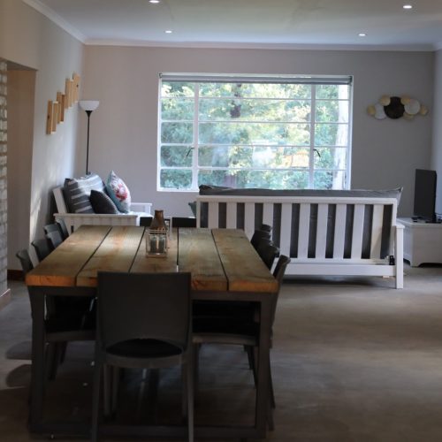 2W5A8868 Die Clubhuis Accommadation House self catering living space 1